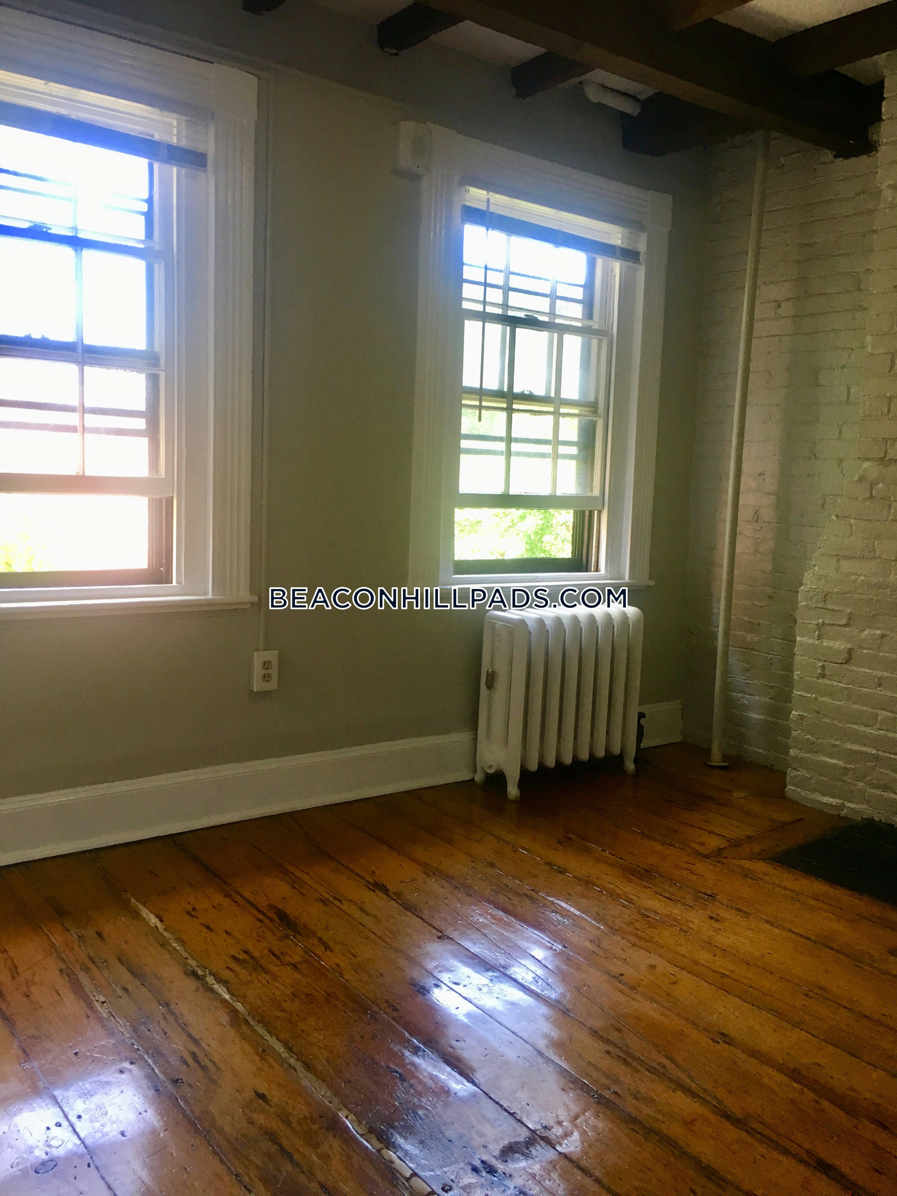 Beacon Hill Amazing 2 bed apartment on Champney Place Boston - $3,300