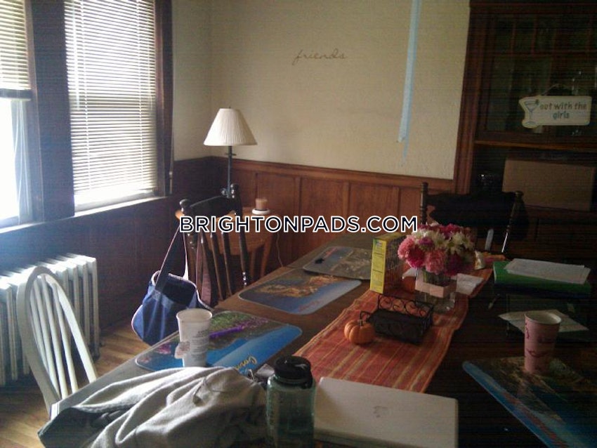 BOSTON - BRIGHTON - BOSTON COLLEGE - 3 Beds, 1 Bath - Image 1