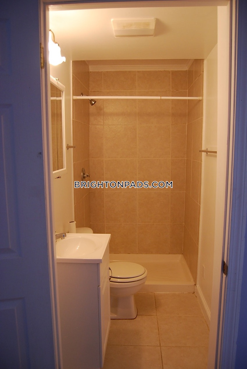 BOSTON - BRIGHTON - BOSTON COLLEGE - 4 Beds, 2 Baths - Image 7