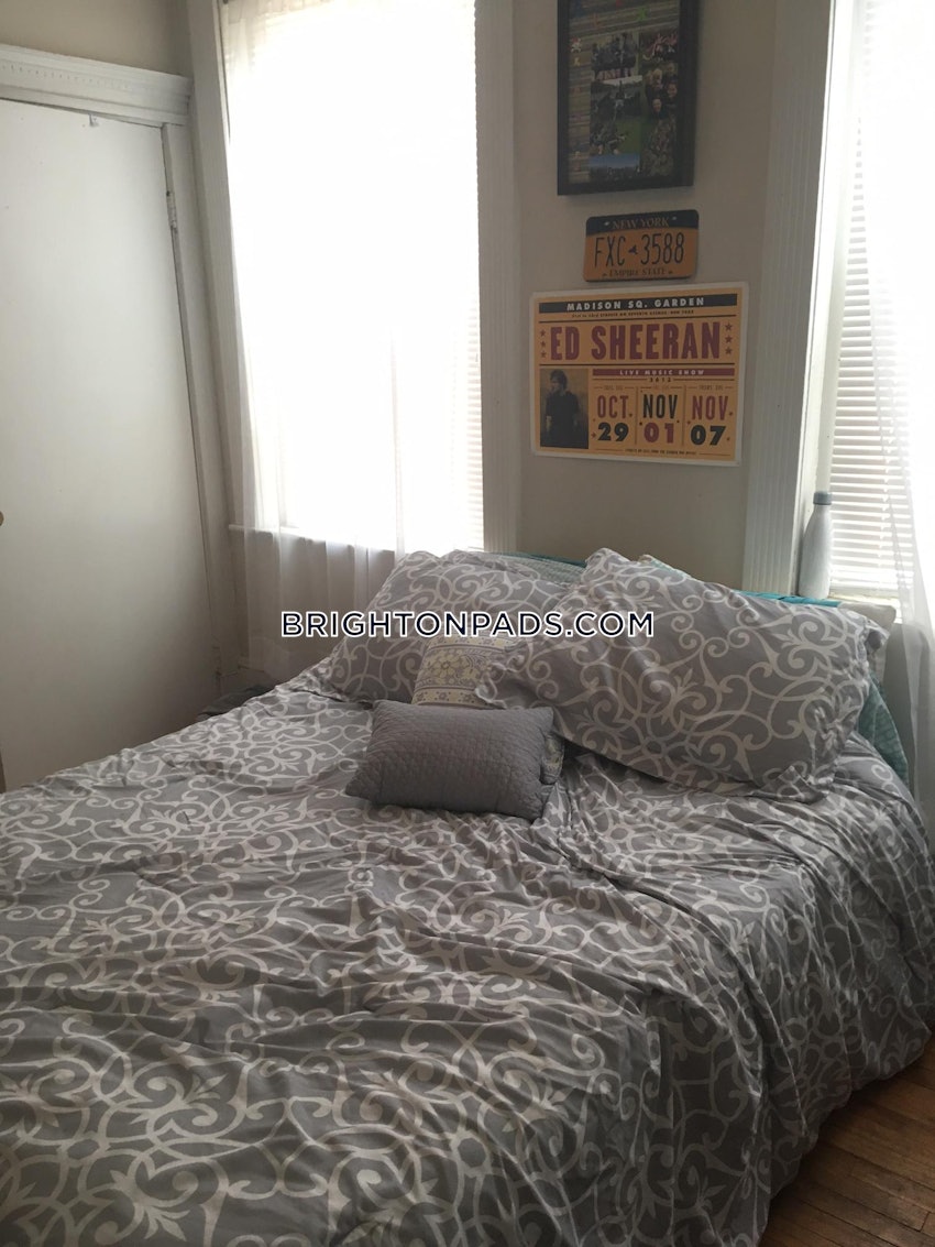 BOSTON - BRIGHTON - CLEVELAND CIRCLE - 3 Beds, 1 Bath - Image 3