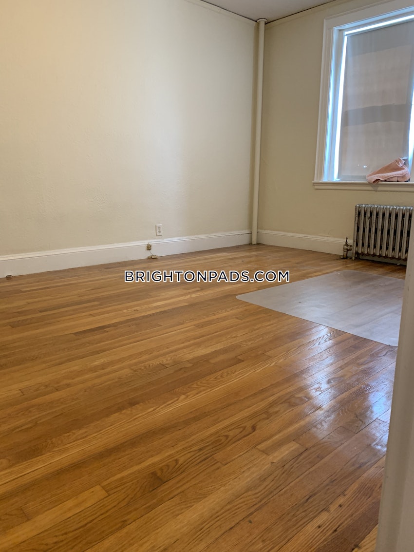 BOSTON - BRIGHTON - BOSTON COLLEGE - 1 Bed, 1 Bath - Image 4