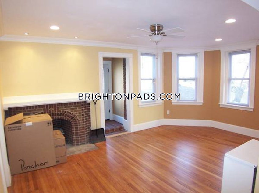 BOSTON - BRIGHTON - BOSTON COLLEGE - 5 Beds, 2 Baths - Image 59