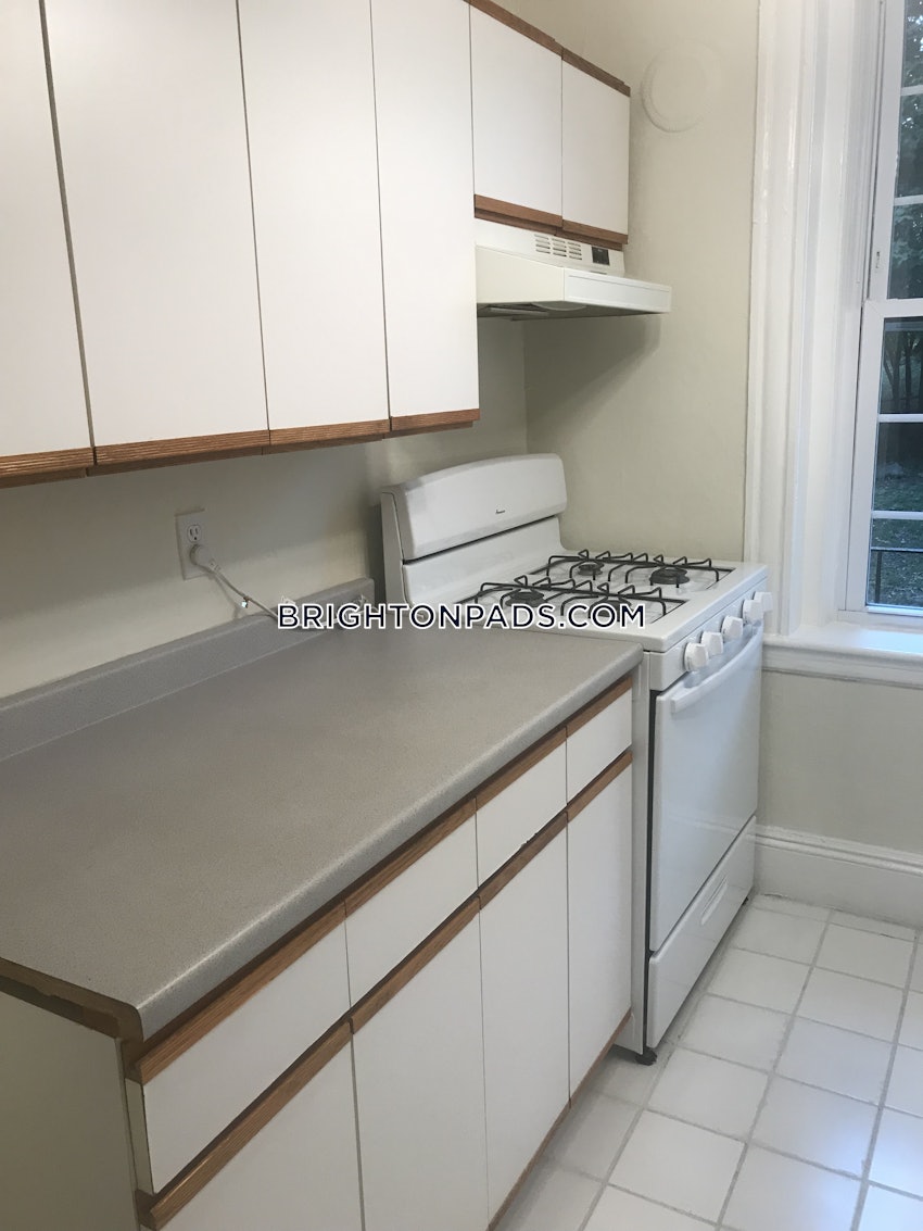 BOSTON - BRIGHTON - BOSTON COLLEGE - 1 Bed, 1 Bath - Image 3