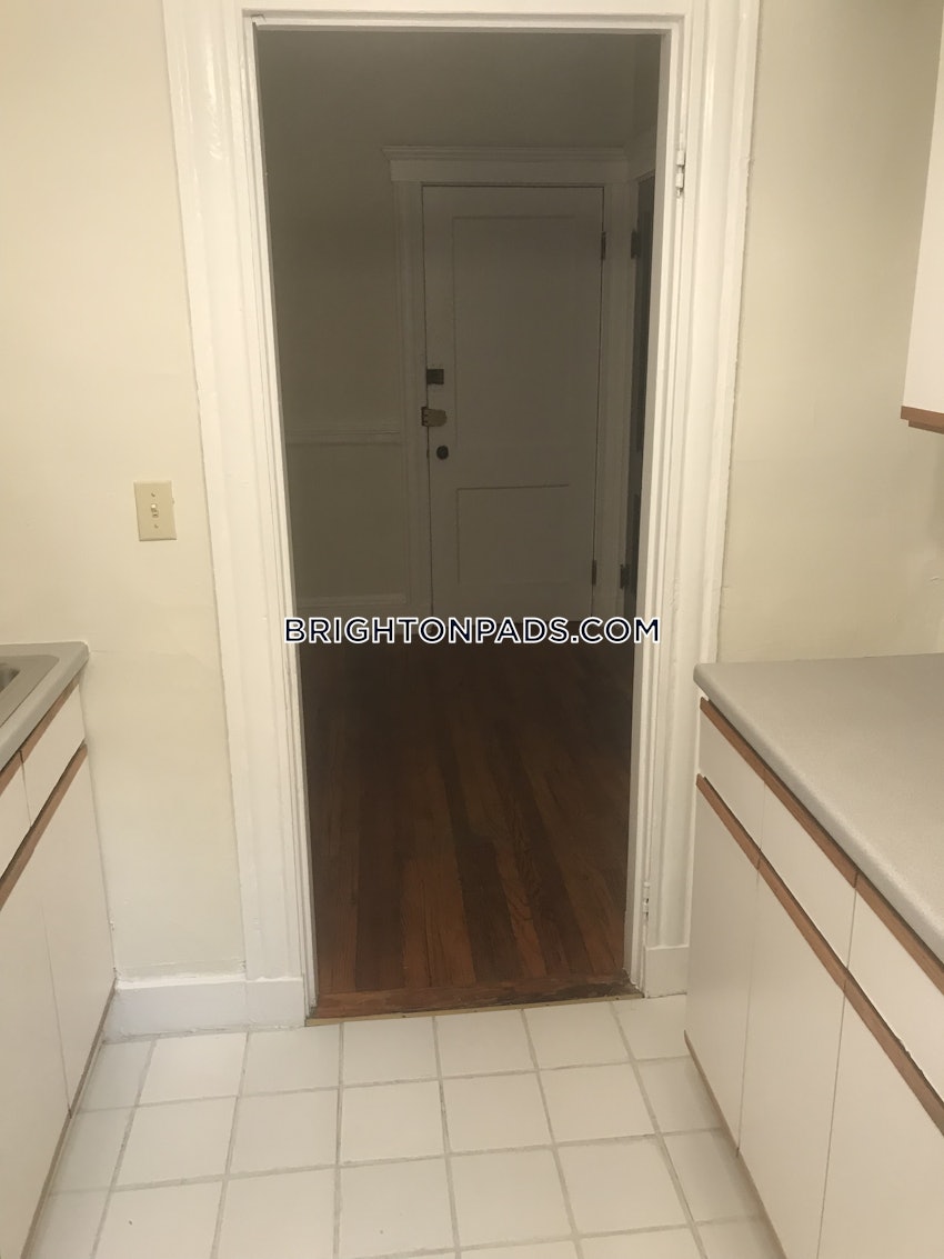 BOSTON - BRIGHTON - BOSTON COLLEGE - 1 Bed, 1 Bath - Image 6