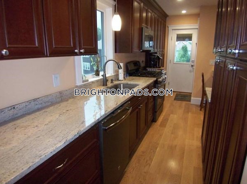 BOSTON - BRIGHTON - BOSTON COLLEGE - 2 Beds, 1 Bath - Image 3