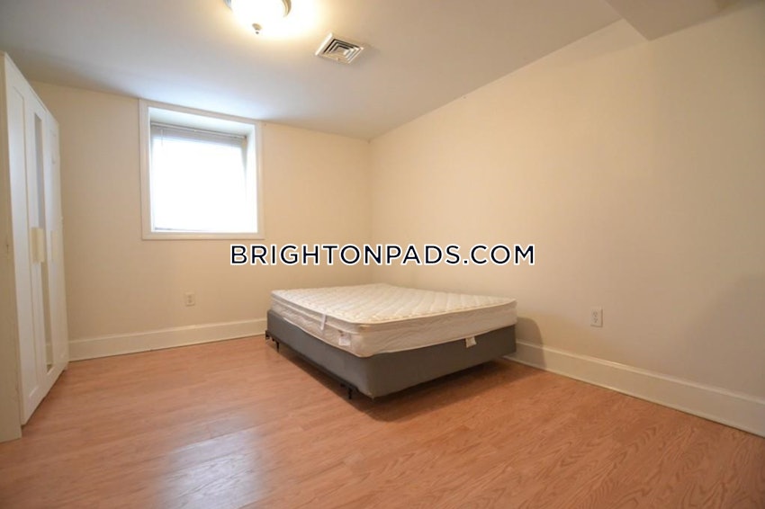 BOSTON - BRIGHTON - BOSTON COLLEGE - 6 Beds, 3 Baths - Image 9