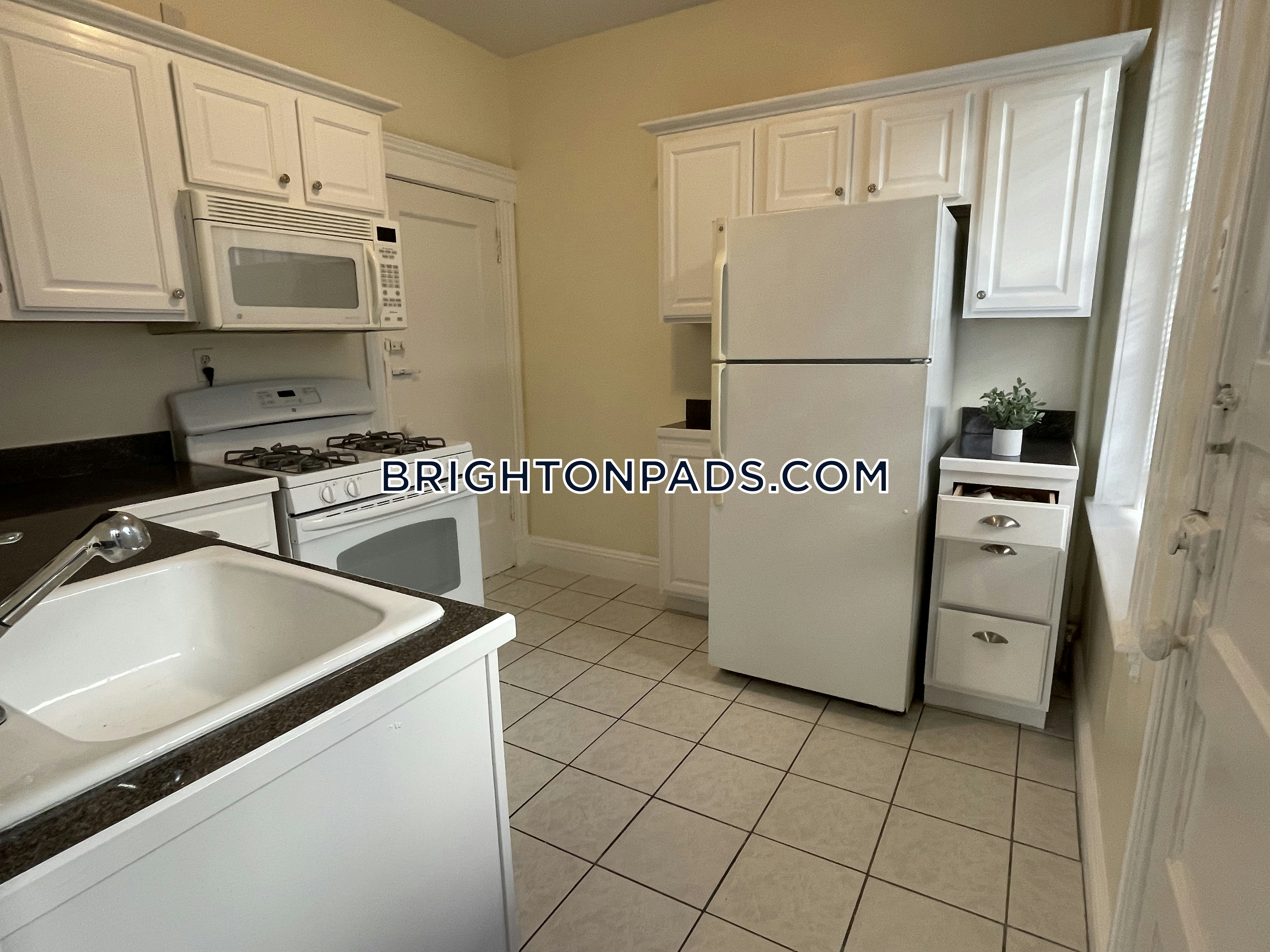 Brighton Apartment for rent 3 Bedrooms 1 Bath Boston 3,500