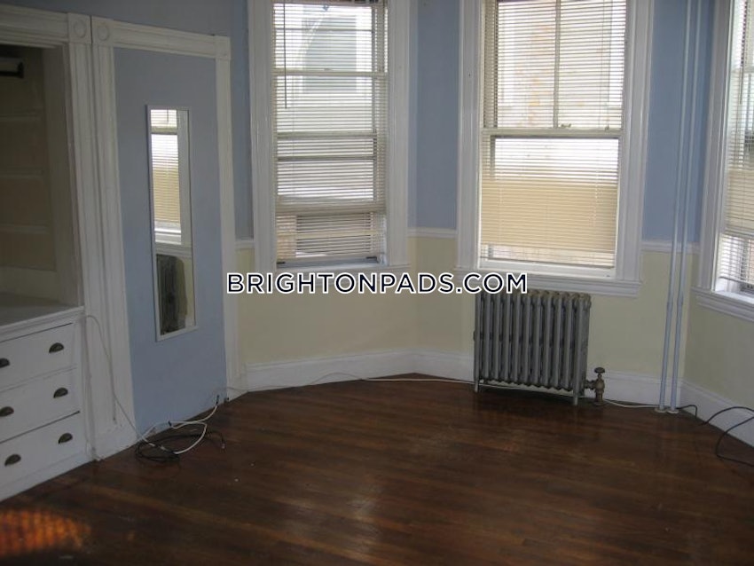 BOSTON - BRIGHTON - BRIGHTON CENTER - 4 Beds, 2 Baths - Image 2