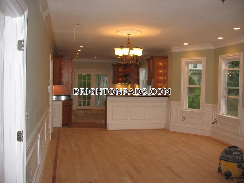 BOSTON - BRIGHTON - BRIGHTON CENTER - 4 Beds, 2 Baths - Image 10