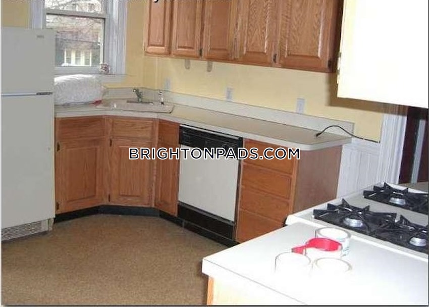 BOSTON - BRIGHTON - BRIGHTON CENTER - 5 Beds, 2 Baths - Image 1