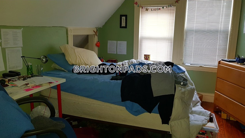 BOSTON - BRIGHTON - BRIGHTON CENTER - 4 Beds, 1.5 Baths - Image 11