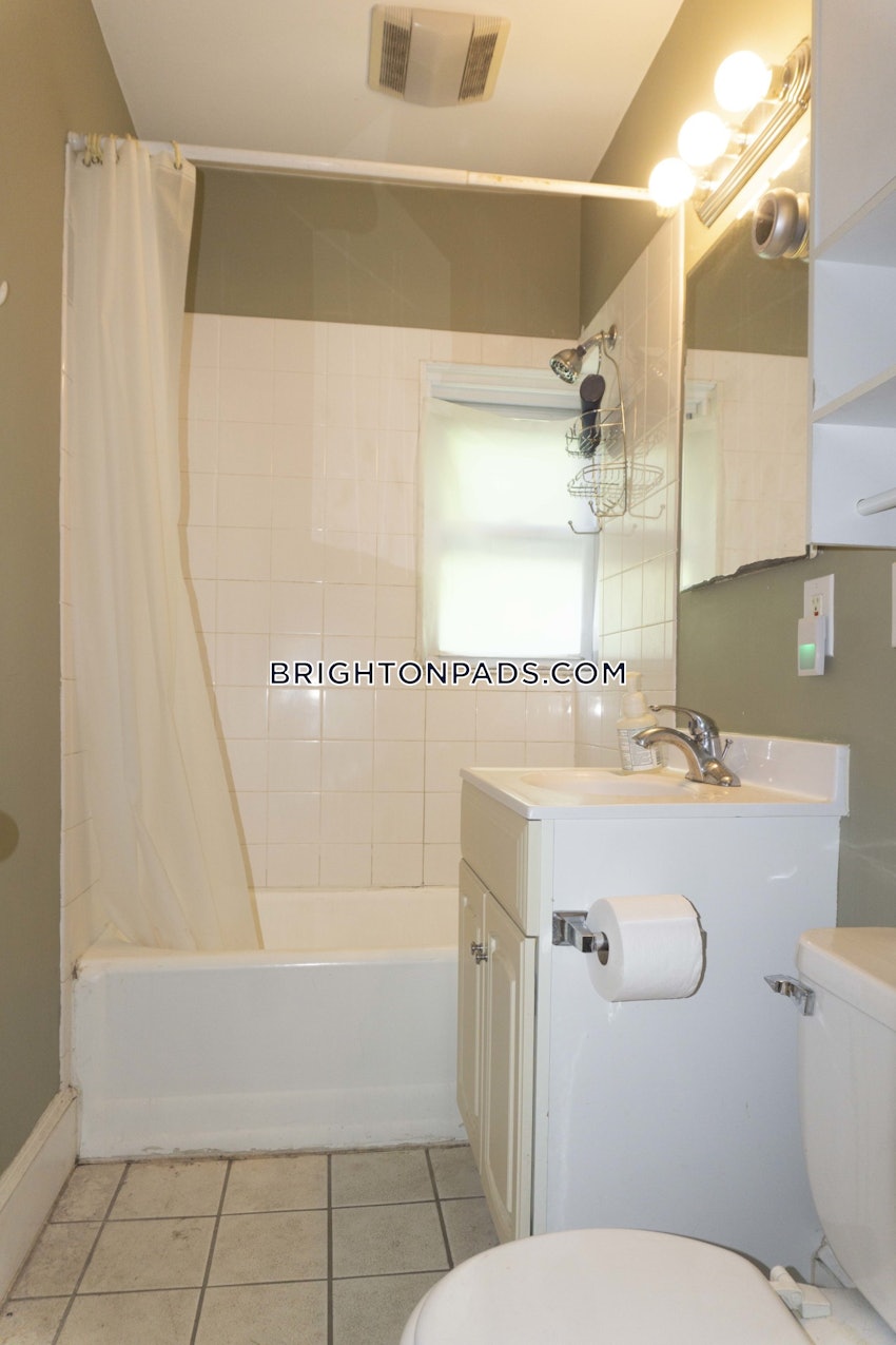 BOSTON - BRIGHTON - BRIGHTON CENTER - 4 Beds, 2 Baths - Image 1