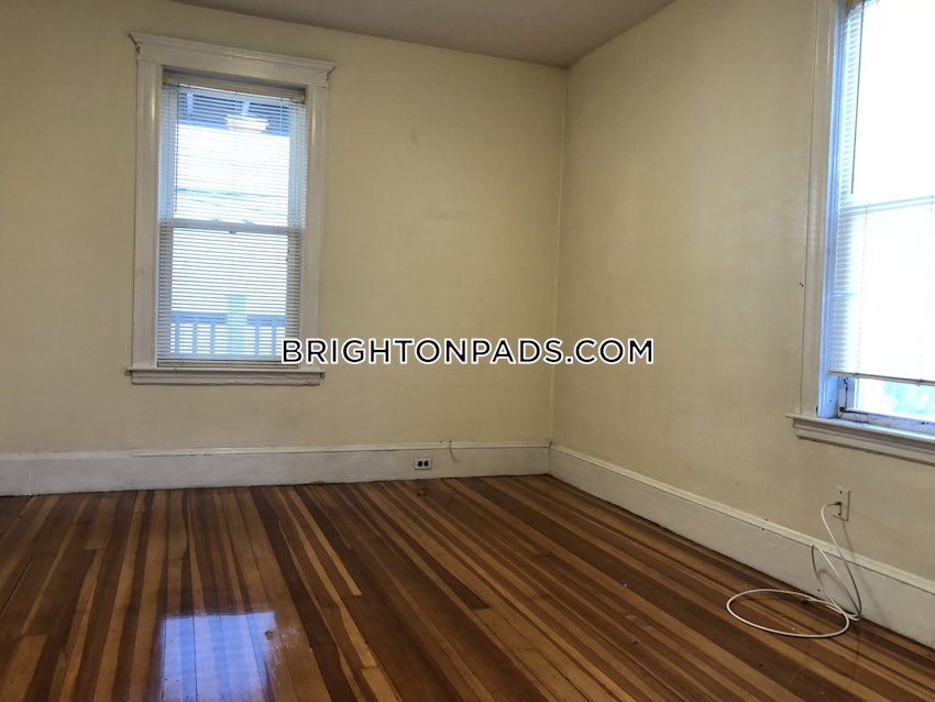 BOSTON - BRIGHTON- WASHINGTON ST./ ALLSTON ST. - 3 Beds, 1 Bath - Image 2