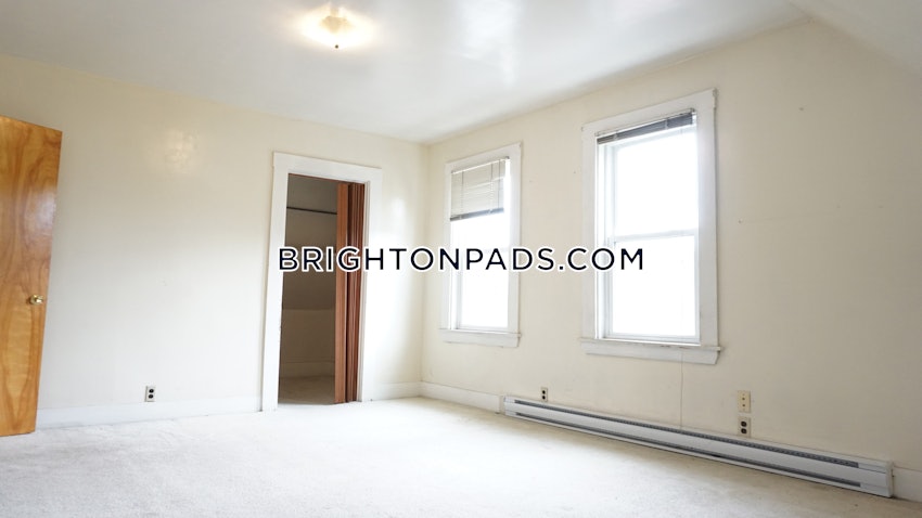 BOSTON - BRIGHTON - OAK SQUARE - 3 Beds, 1 Bath - Image 5