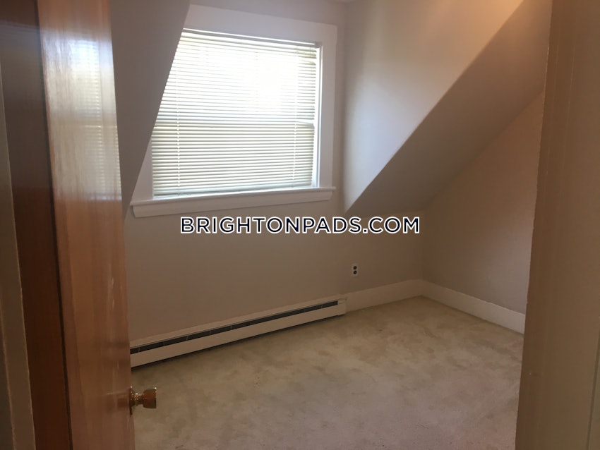 BOSTON - BRIGHTON - OAK SQUARE - 3 Beds, 1 Bath - Image 11