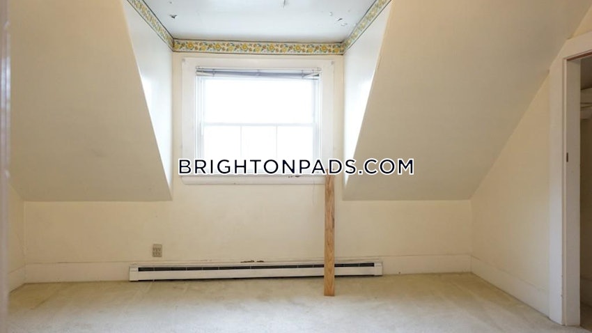 BOSTON - BRIGHTON - OAK SQUARE - 3 Beds, 1 Bath - Image 16