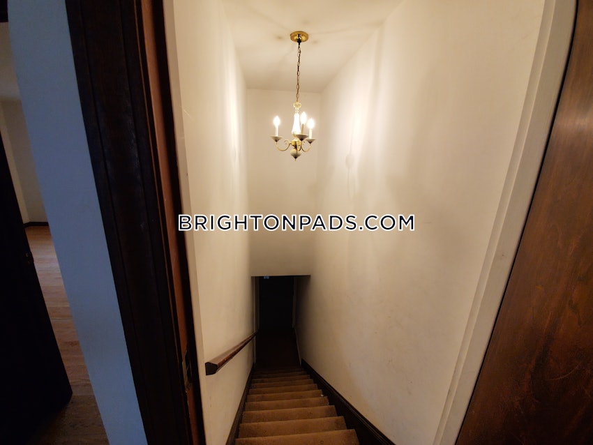 BOSTON - BRIGHTON - BRIGHTON CENTER - 4 Beds, 2 Baths - Image 19