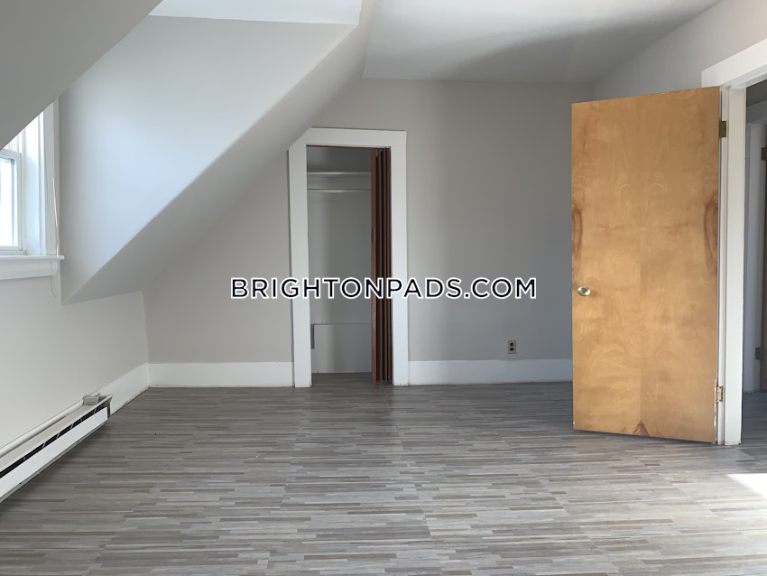 BOSTON - BRIGHTON - OAK SQUARE - 3 Beds, 1 Bath - Image 31