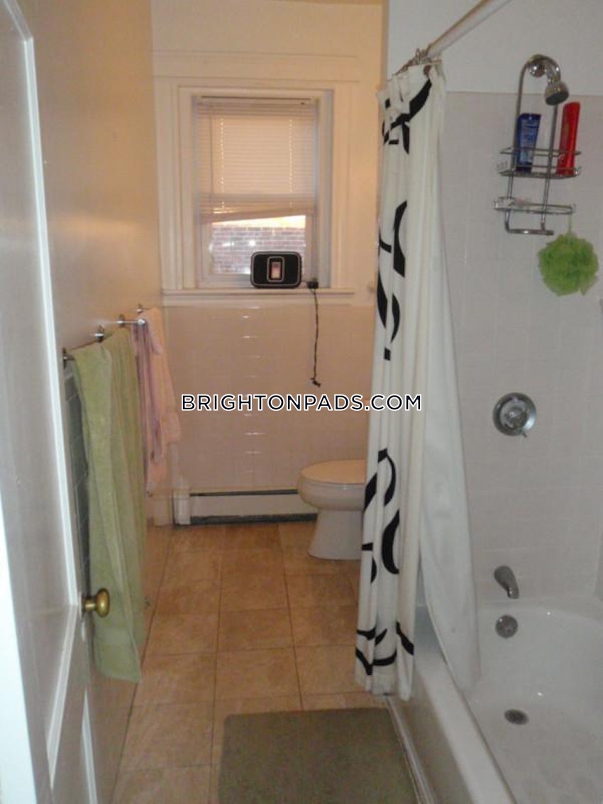 BOSTON - BRIGHTON - CLEVELAND CIRCLE - 4 Beds, 2 Baths - Image 24