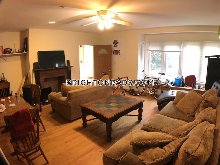 BOSTON - BRIGHTON - CLEVELAND CIRCLE - 4 Beds, 2 Baths - Image 1