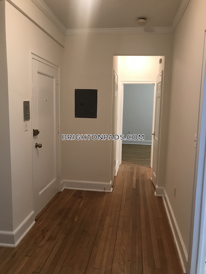 BOSTON - BRIGHTON - CLEVELAND CIRCLE - 1 Bed, 1 Bath - Image 8