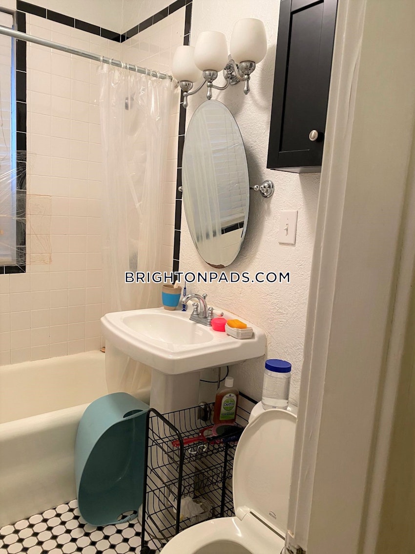 Allston Storage Dandk Organizer