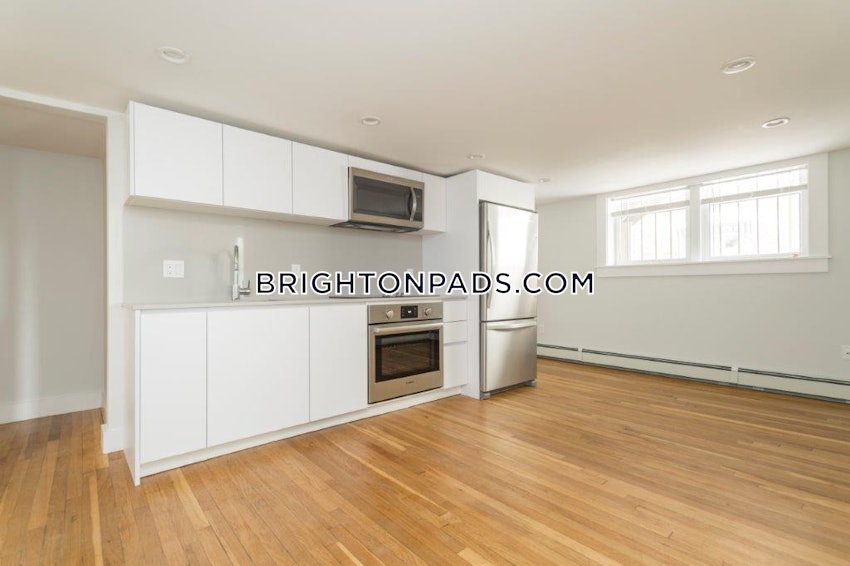 BOSTON - BRIGHTON - BOSTON COLLEGE - 3 Beds, 2 Baths - Image 3