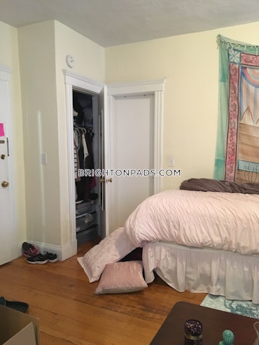 Boston - 0 Beds, 1 Baths