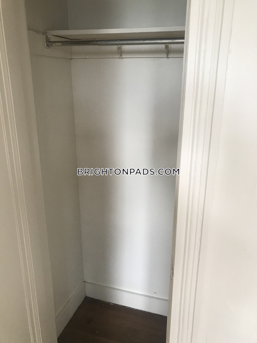 BOSTON - BRIGHTON - CLEVELAND CIRCLE - 3 Beds, 1 Bath - Image 6