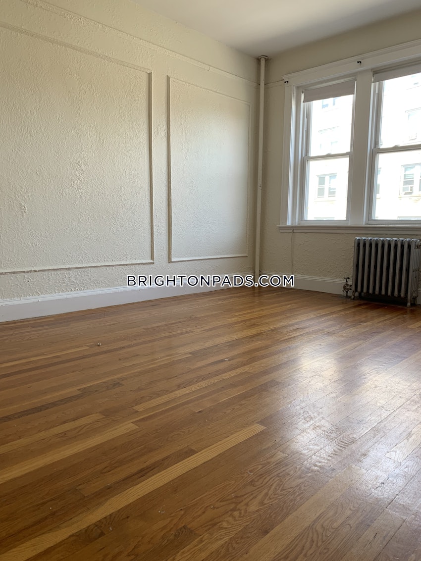 BOSTON - BRIGHTON - CLEVELAND CIRCLE - 2 Beds, 1 Bath - Image 6