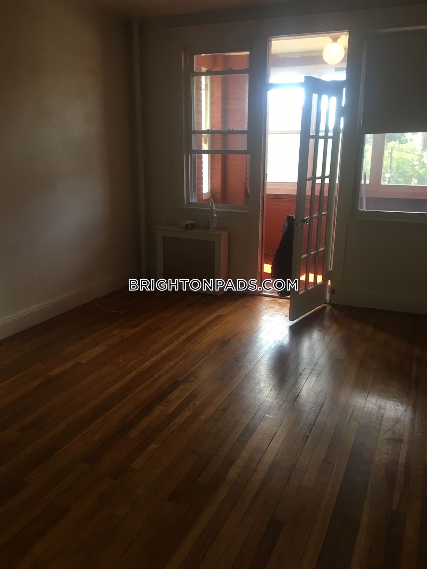 BOSTON - ALLSTON/BRIGHTON BORDER - 1 Bed, 1 Bath - Image 10