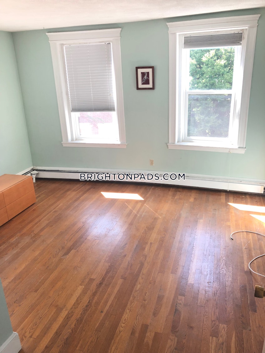 BOSTON - BRIGHTON - CLEVELAND CIRCLE - 2 Beds, 2 Baths - Image 33