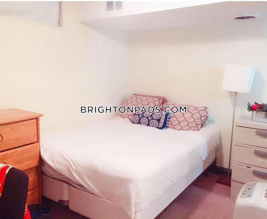 BOSTON - BRIGHTON - CLEVELAND CIRCLE - 1 Bed, 1 Bath - Image 2