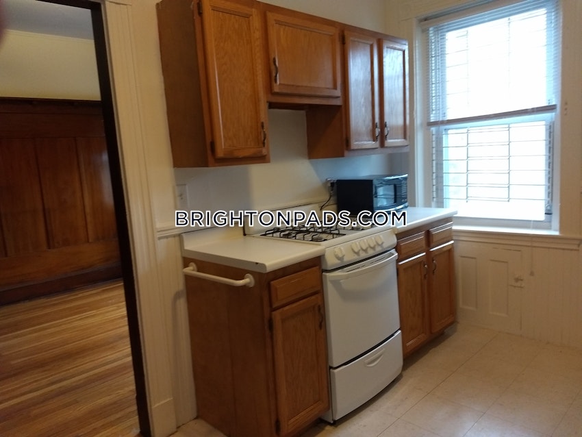 BOSTON - BRIGHTON - CLEVELAND CIRCLE - 2 Beds, 1 Bath - Image 5