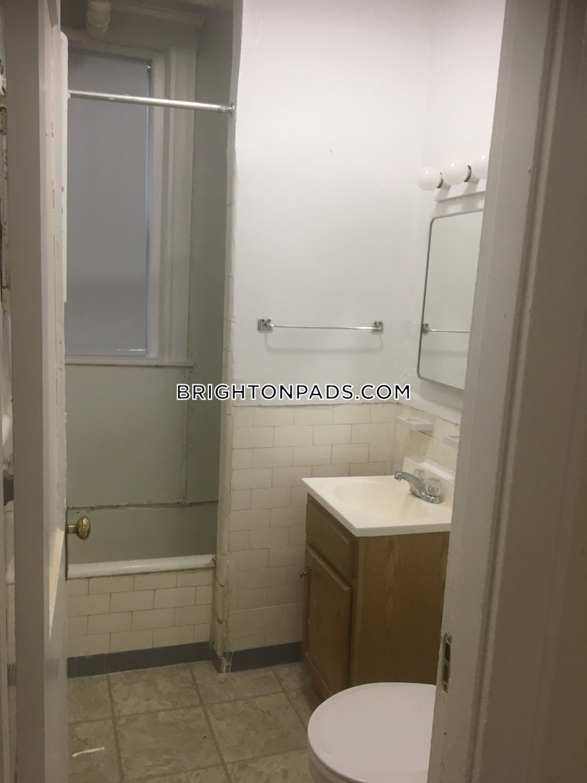 BOSTON - BRIGHTON - CLEVELAND CIRCLE - 2 Beds, 1 Bath - Image 11