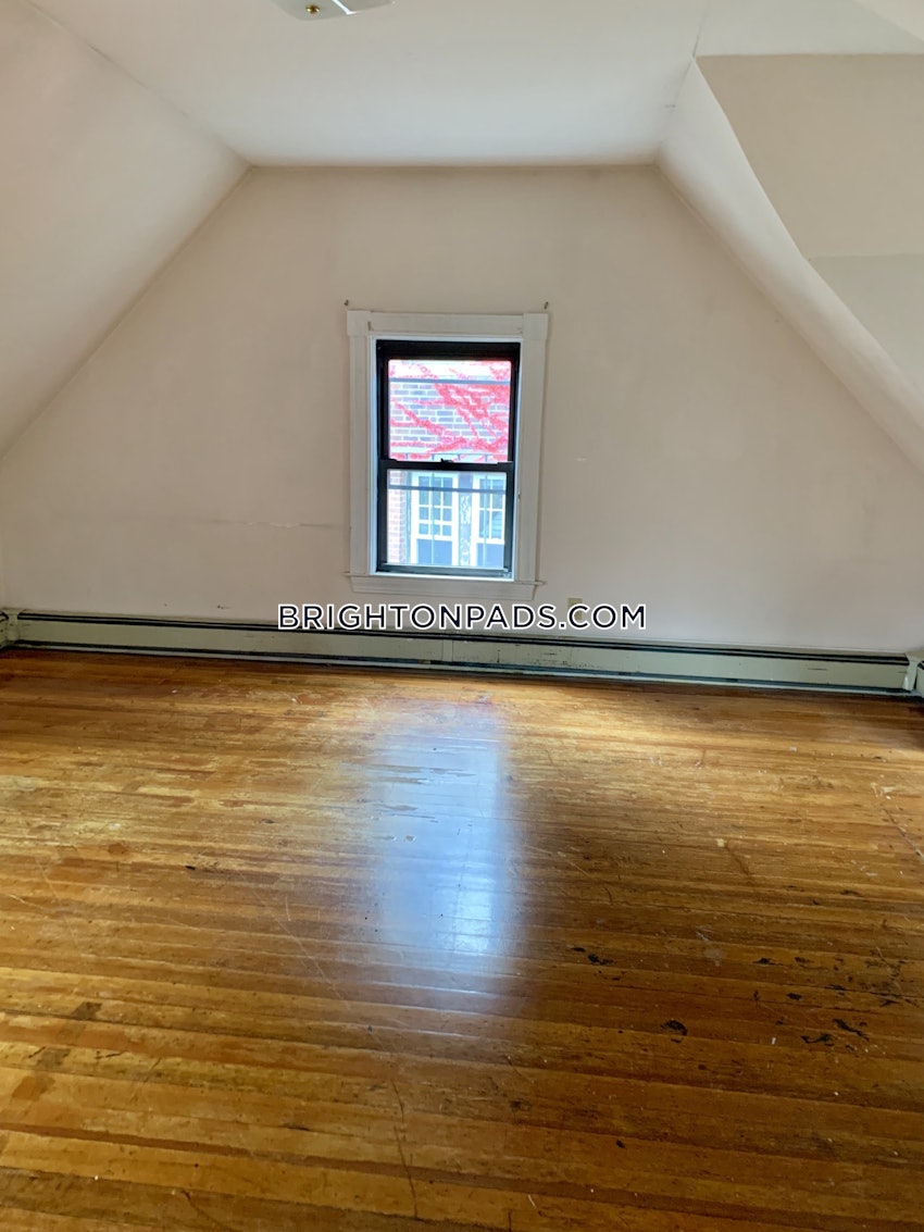 BOSTON - BRIGHTON - CLEVELAND CIRCLE - 5 Beds, 2 Baths - Image 7