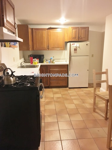 Cleveland Circle - Brighton, Boston, MA - 2 Beds, 1 Bath - $2,300 - ID#4513307