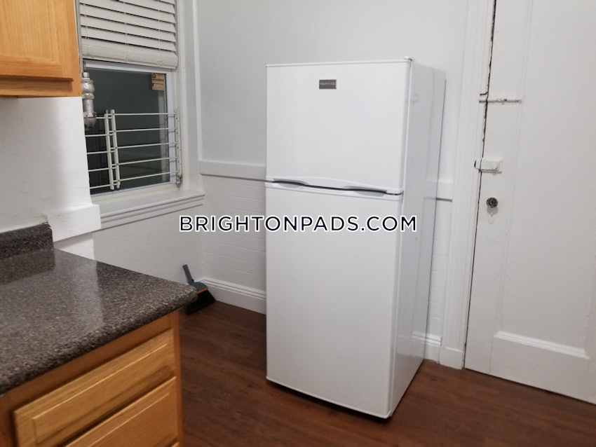 BOSTON - BRIGHTON - CLEVELAND CIRCLE - 2 Beds, 1 Bath - Image 6