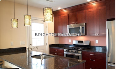 Boston - 5 Beds, 2 Baths