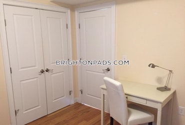 Boston - 5 Beds, 2 Baths