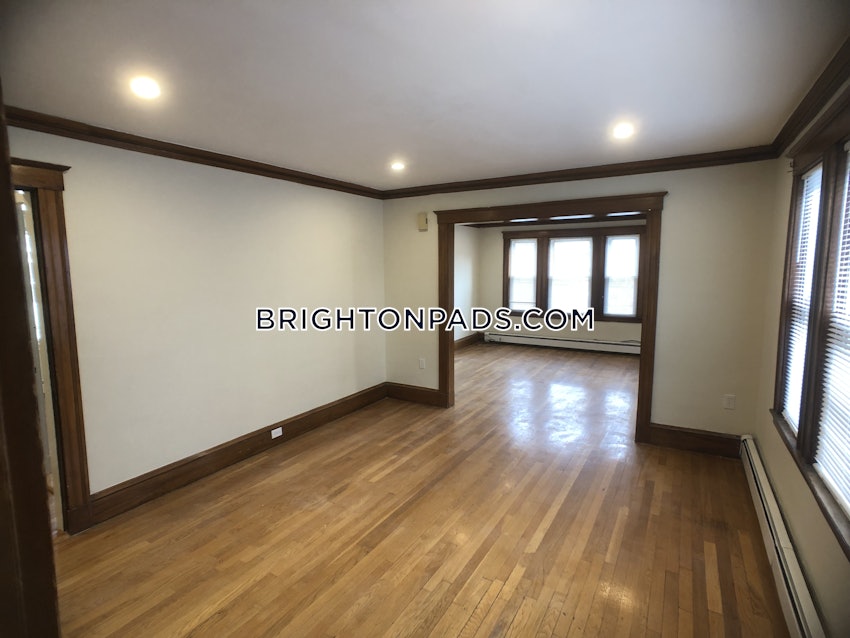 BOSTON - BRIGHTON - OAK SQUARE - 4 Beds, 2 Baths - Image 5