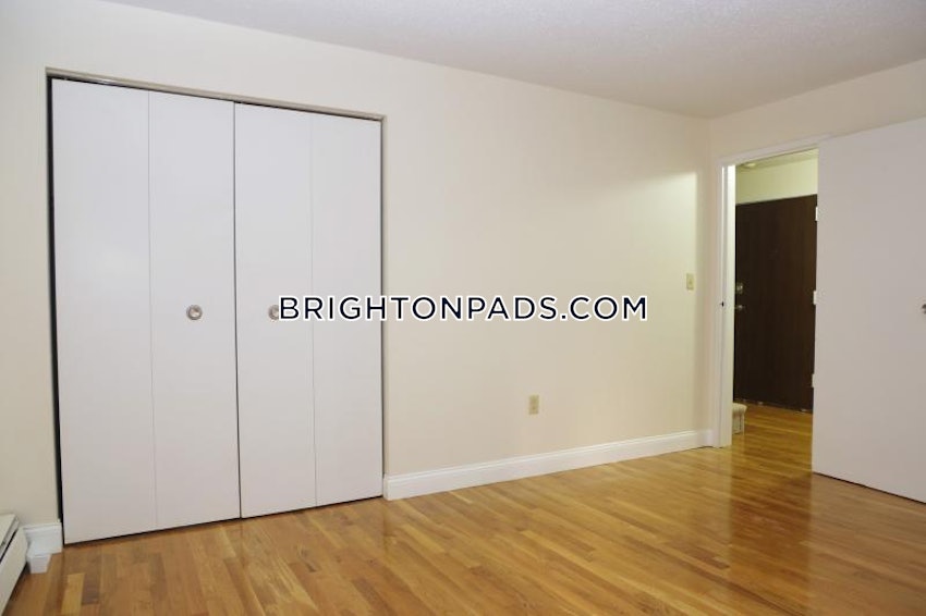 BOSTON - BRIGHTON - OAK SQUARE - 2 Beds, 1 Bath - Image 7