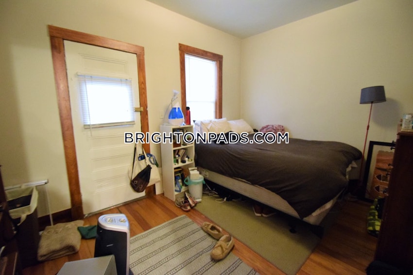 BOSTON - BRIGHTON - OAK SQUARE - 4 Beds, 2 Baths - Image 9