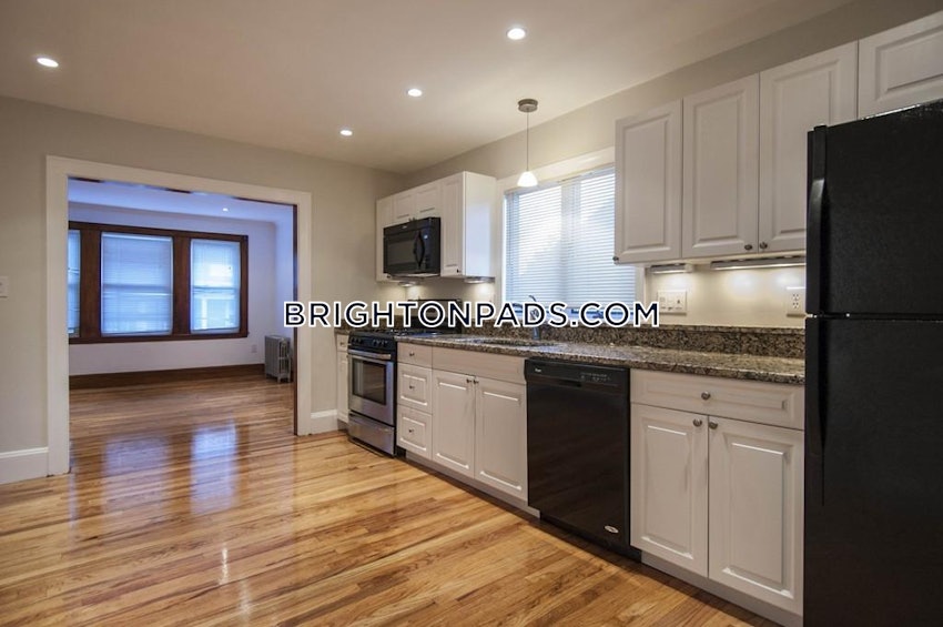 BOSTON - BRIGHTON - OAK SQUARE - 4 Beds, 1 Bath - Image 1