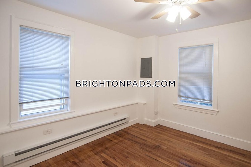 BOSTON - BRIGHTON - OAK SQUARE - 4 Beds, 1 Bath - Image 11