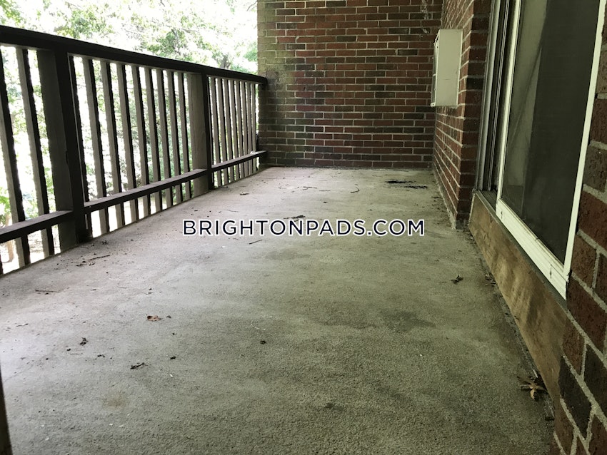 BOSTON - BRIGHTON - OAK SQUARE - 1 Bed, 1 Bath - Image 23