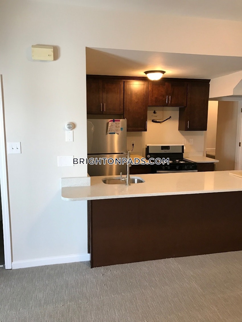 BOSTON - BRIGHTON - OAK SQUARE - 1 Bed, 1 Bath - Image 14