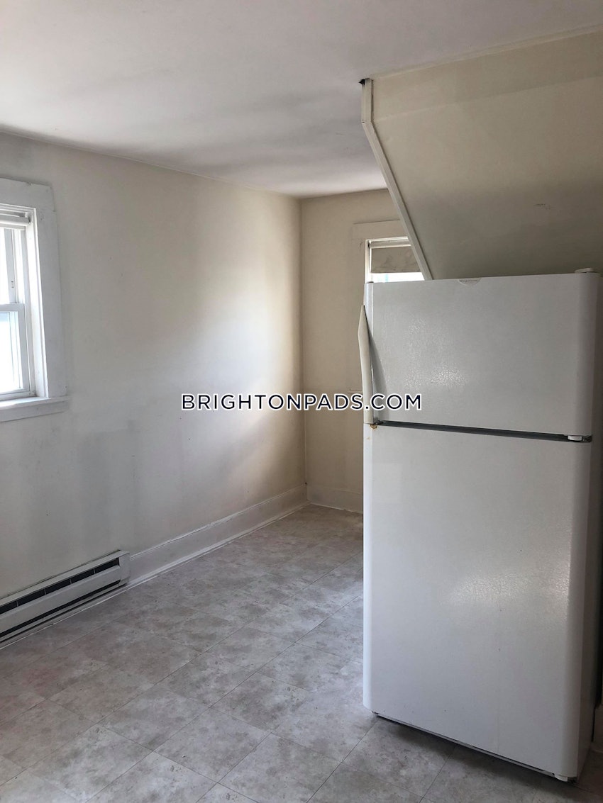 BOSTON - BRIGHTON - OAK SQUARE - 4 Beds, 2 Baths - Image 79