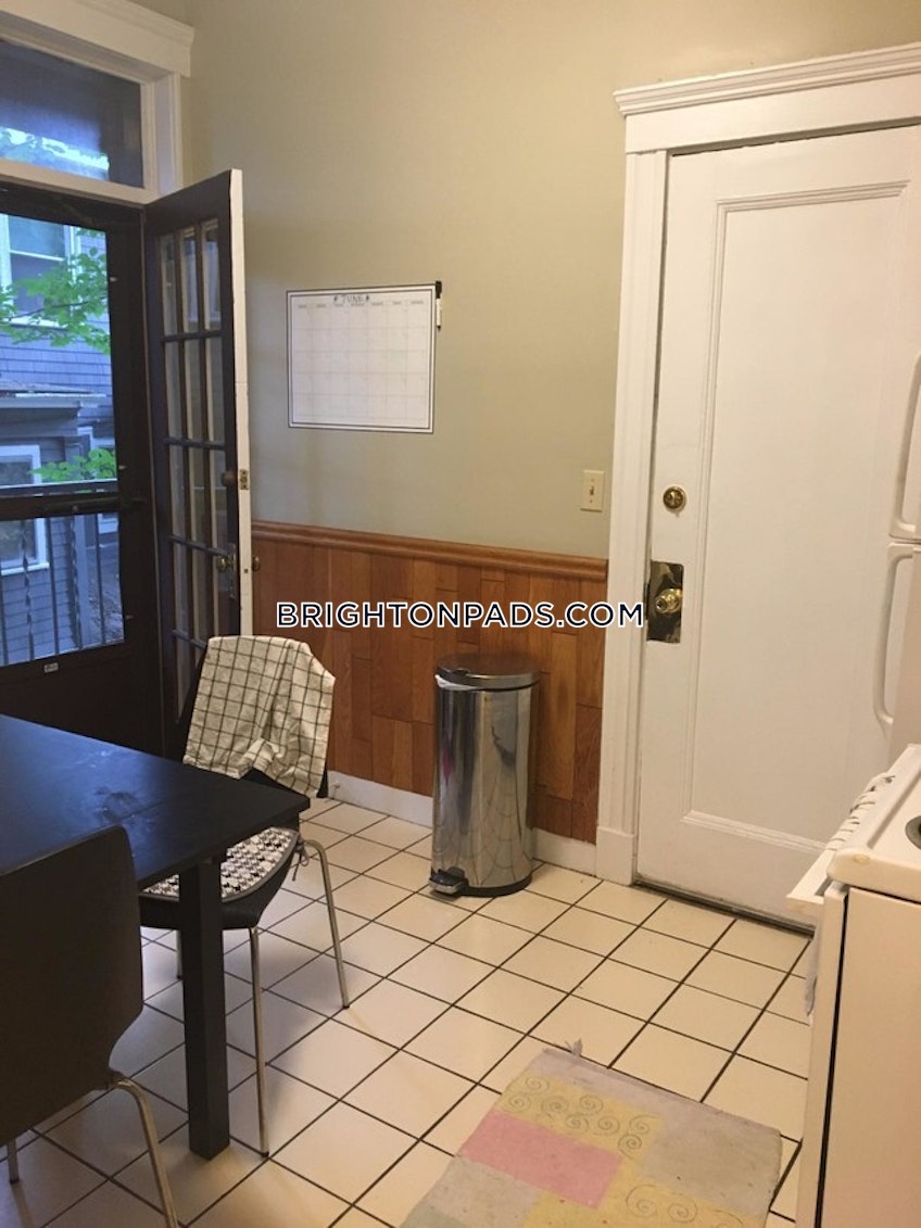 Boston - $2,600+ /month