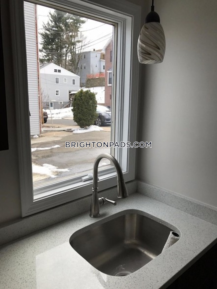 BOSTON - BRIGHTON - OAK SQUARE - 4 Beds, 4 Baths - Image 17